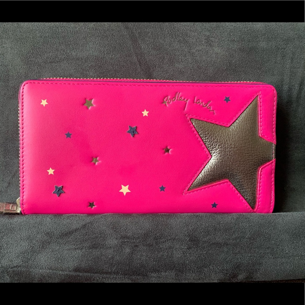 Like new Radley London long wallet